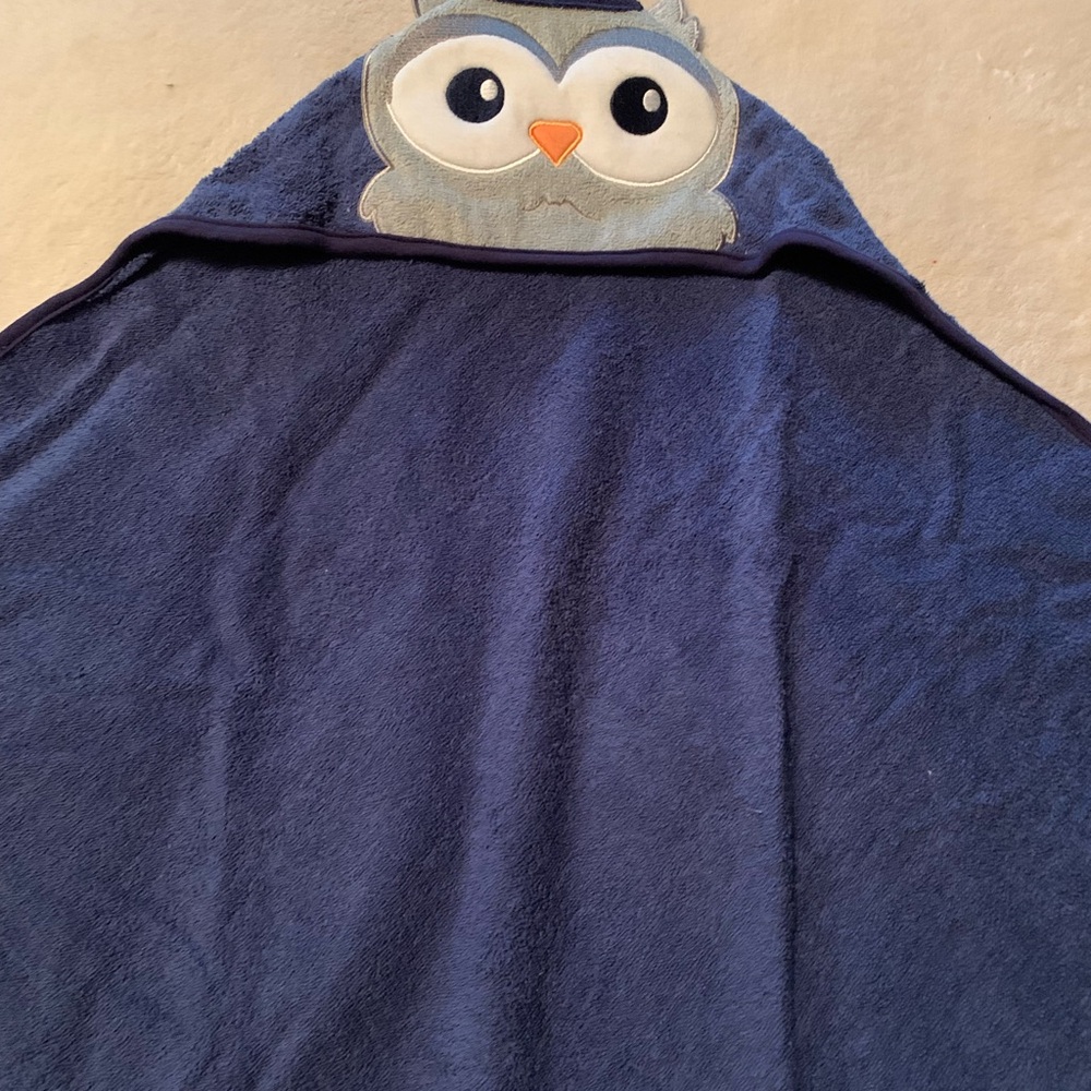 NWOT child’s bath towel